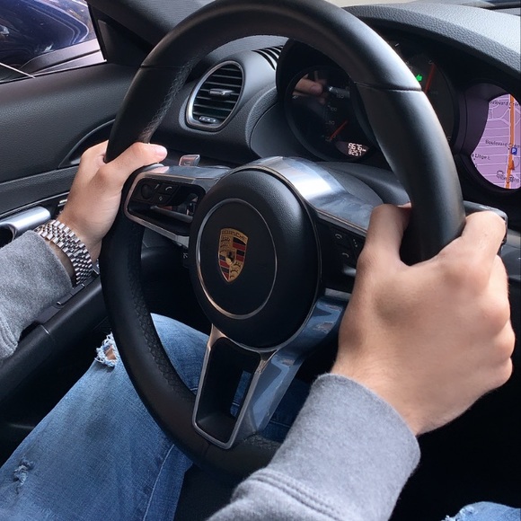 Meet your Posher, Amanda - Picture 1 of 1